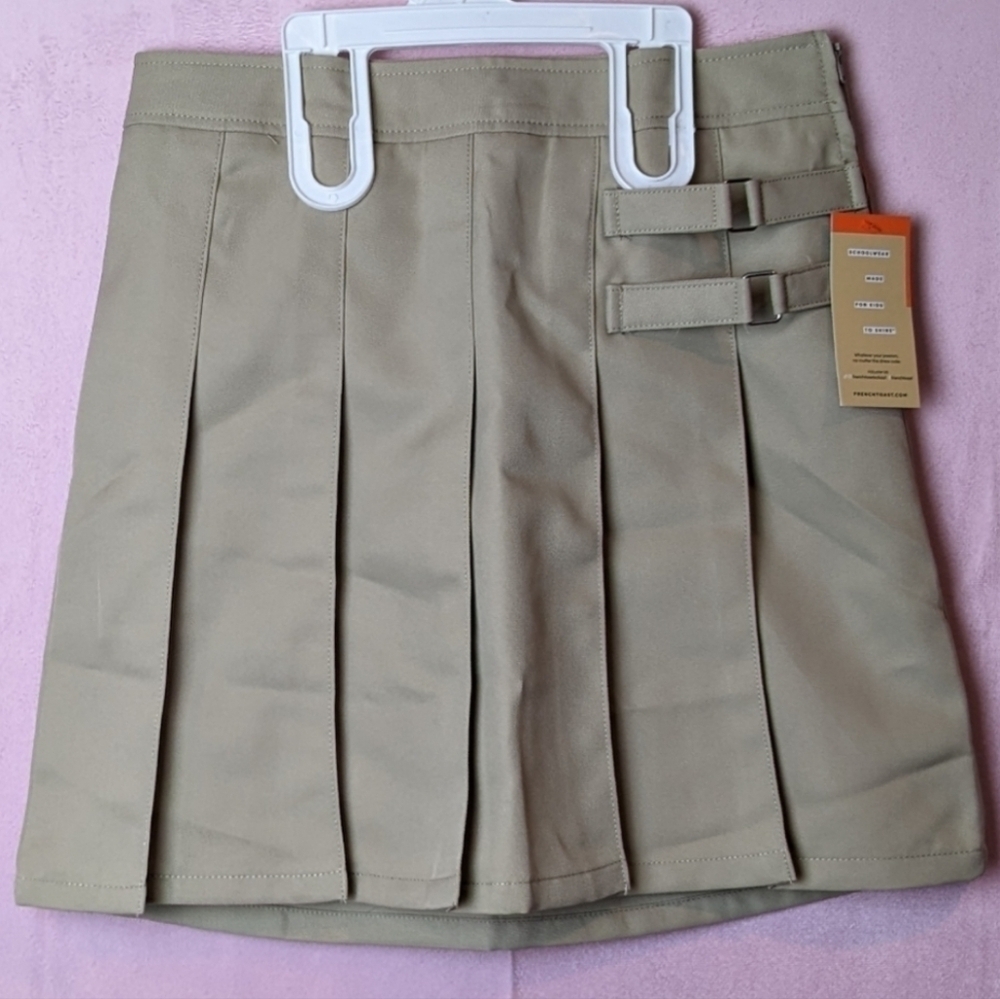 French Toast Girls 2 Tab Pleated Side Zip Adjustable Waist Uniform Skort